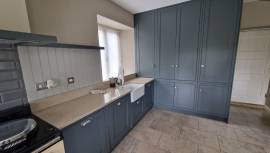 Painter & Decorator Painter & Decorator