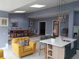 Painter & Decorator Painter & Decorator