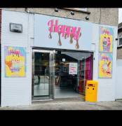 NOW HIRING !! CUSTOMER SERVICE STAFF NEEDED