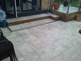TILER AVAILABLE IN ALL CARLOW REGION . TILER AVAILABLE IN ALL CARLOW REGION .